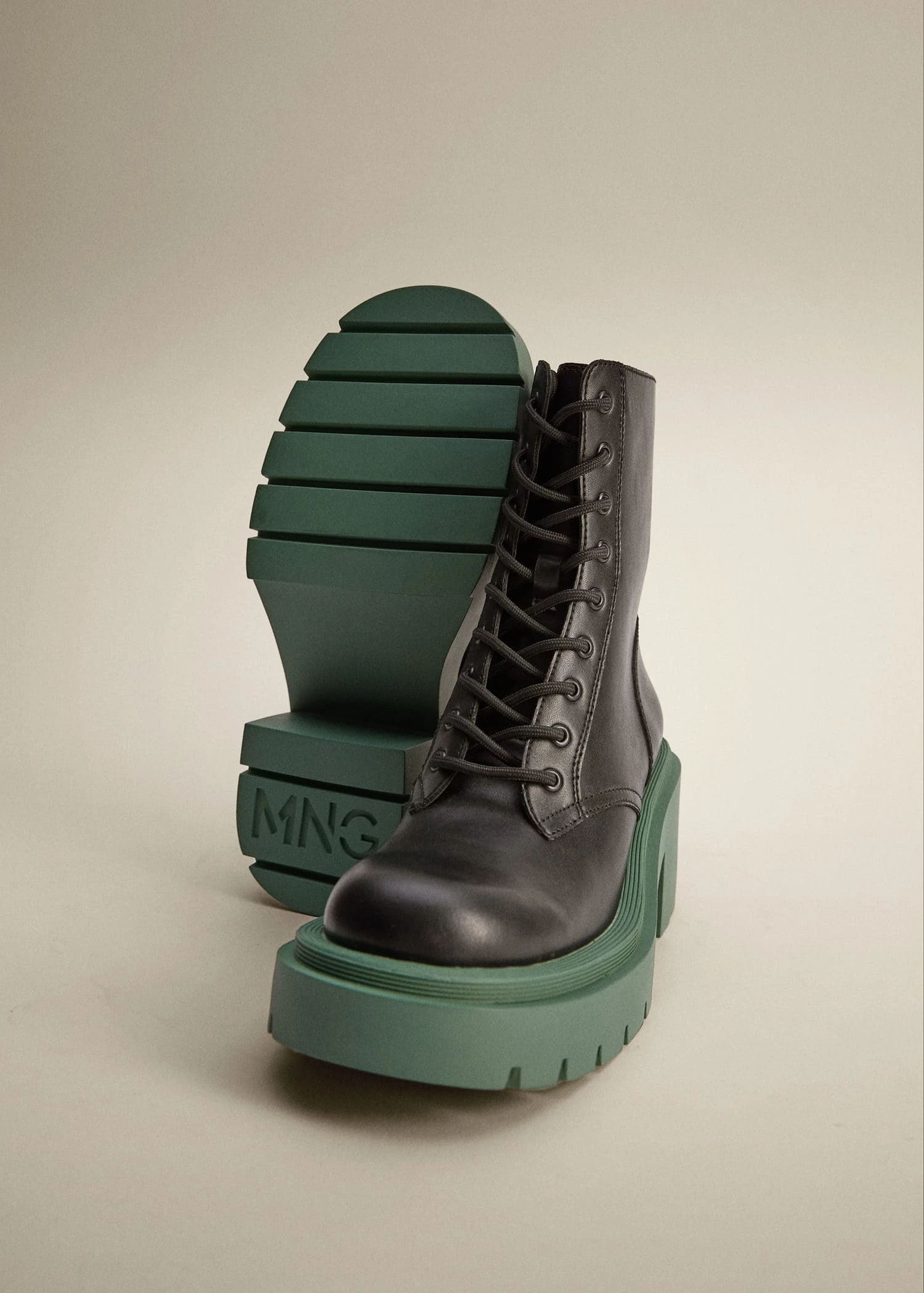 Contrast-sole Ankle Boots Black 9 Contrast-sole Ankle Boots Black - Image 7