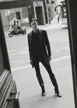 Leather Boots With Tall Leg Black