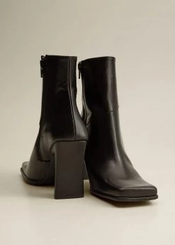 Squared Toe Leather Ankle Boots Black -Mango Shoes Sales unnamed file 1514