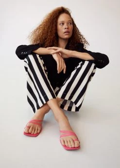 Straps Heel Leather Sandals Black